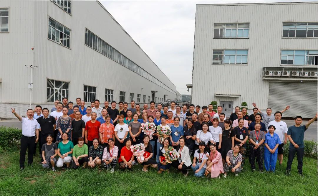 pg娱乐电子游戏官网集团2022年优异员工表扬大会